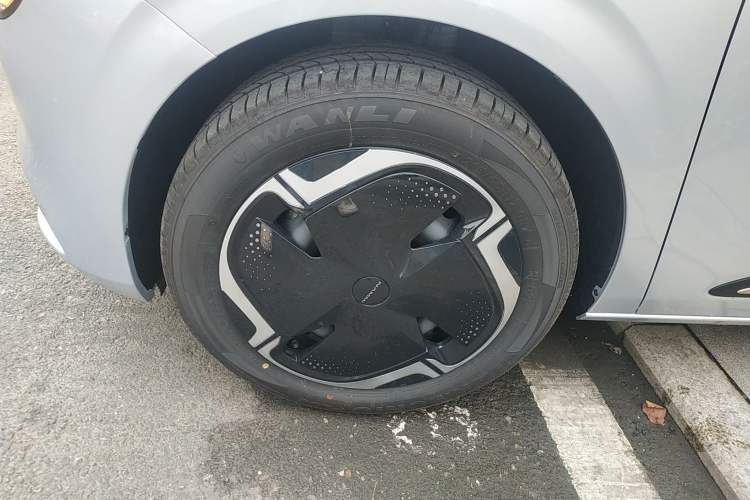 Used Dongfeng NAMMI 01 2024 New Edition 330 Plus Smart+
