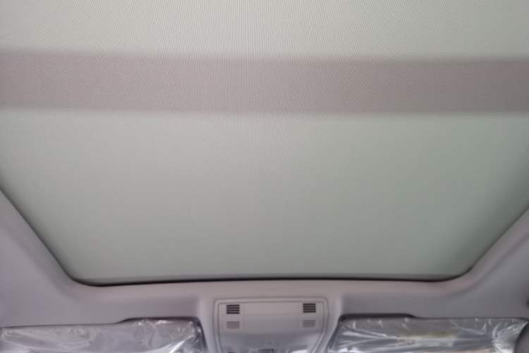 Used Volkswagen Tharu 2026 Model Xinrui 1.5L Ruiyi Edition Headliner