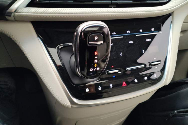 Used Buick GL8 2023 ES Lu Zun Comfort Model
