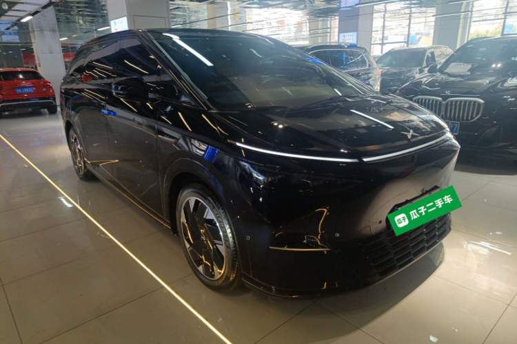 Used XPeng X9 2024 640 All-Wheel Drive High-Performance Max
