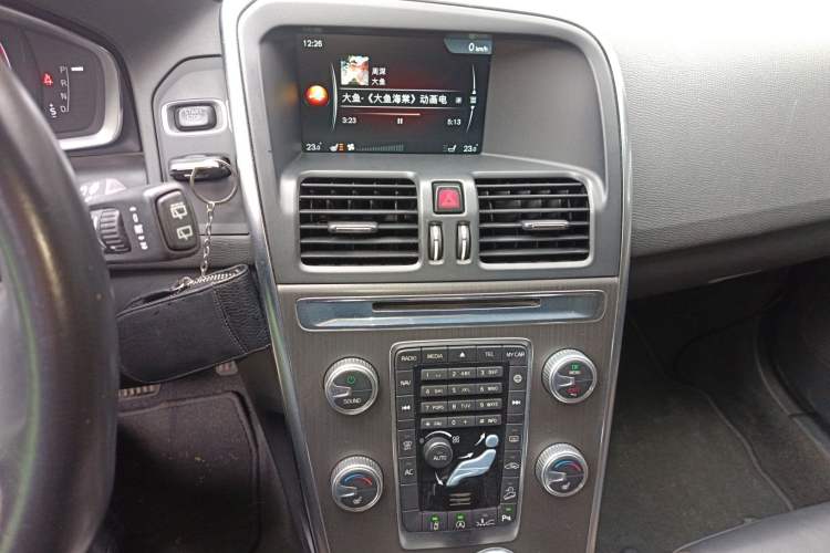 Used Volvo XC60 2015 T5 AWD Zhiyuan Edition
