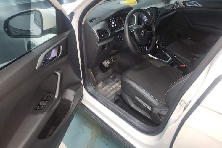 Used Volkswagen T-Cross 2019 1.5L Automatic Comfort Edition Driver Seat