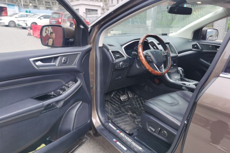 Used Ford Edge 2016 EcoBoost 245 Four-Wheel Drive Titanium 7-Seater