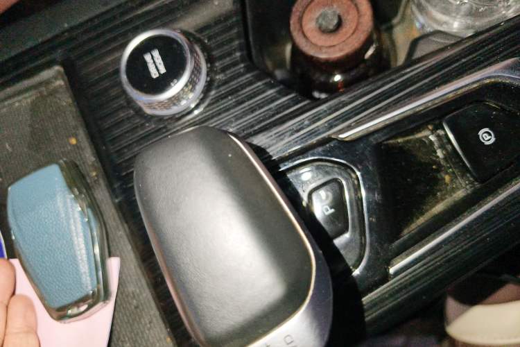 Used Geely Auto Monjaro L 2021 2.0TD DCT EVO Two-Wheel Drive Smart Luxury Version Gear Lever