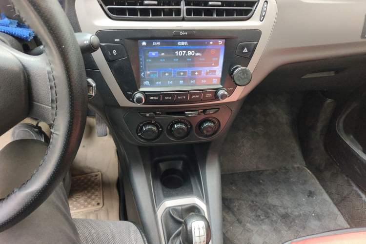 Used Citroen Elysee 2015 Zhishang Edition 1.6L Manual Fashion Model
