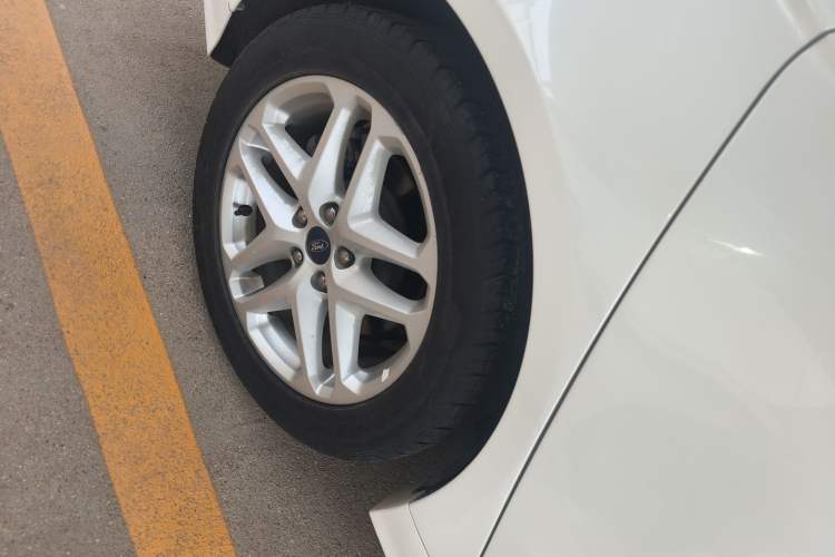 Used Ford Mondeo 2013 1.5L GTDi180 Fashion Edition Right Rear Wheel Hub