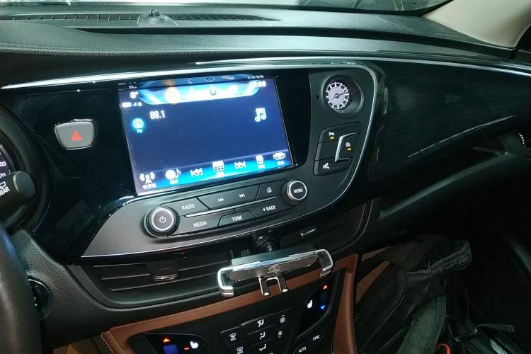 Used Buick Envision 2019 20T Two-Wheel Drive Luxury Version China VI Standard