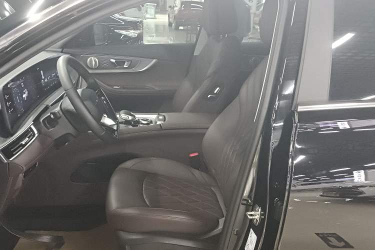 Used Chery Tiggo 8 PRO 2024 Champion Edition 390T Two-Wheel Drive Peak Version 5 Seats Left Front Seat