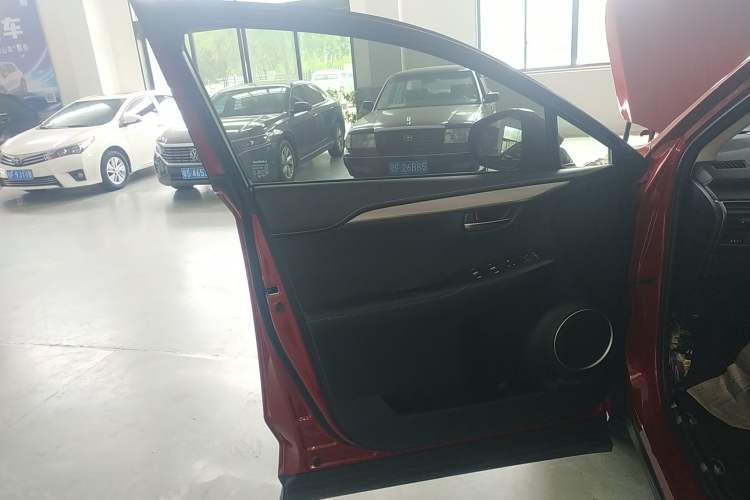 Used Lexus NX 2017 200 Front-Wheel-Drive X-Trail SE Edition