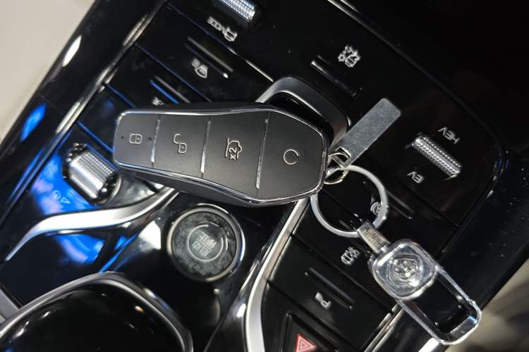 Used BYD Qin PLUS 2024 HONOR Edition DM-i 55KM Leading Model