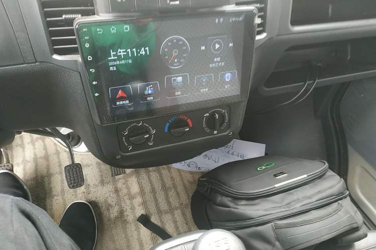 Used Wuling Zhiguang Small Truck 2023 1.5L Double-Cab LAR Audio And AC Panel