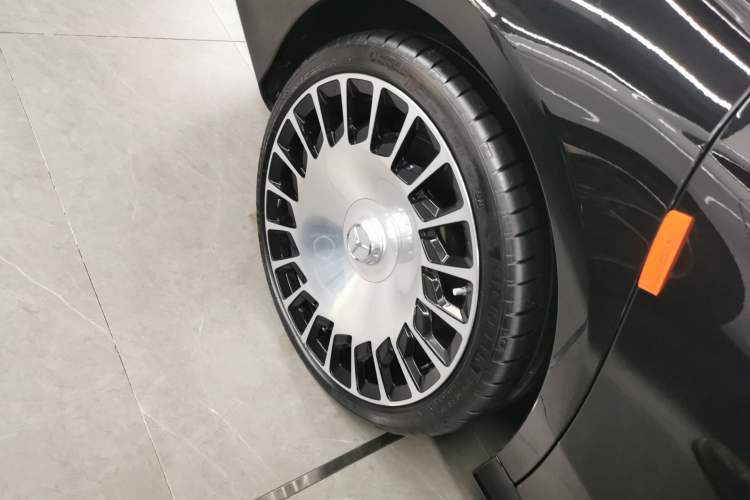 Used Mercedes-Benz E-Class New Energy 2021 E 350 e L Plug-in Hybrid Sports Sedan
