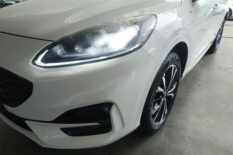 Used Ford Escape 2020 EcoBoost 245 Four-Wheel Drive ST-LINE Deluxe Edition
