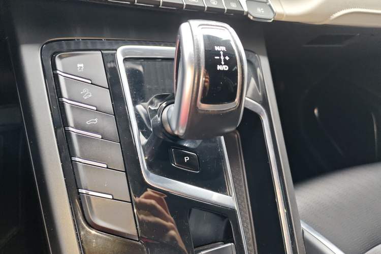 Used Geely Auto Emgrand X7 Sport 2022 Boyue X 1.8TD DCT ZhiZun Edition
