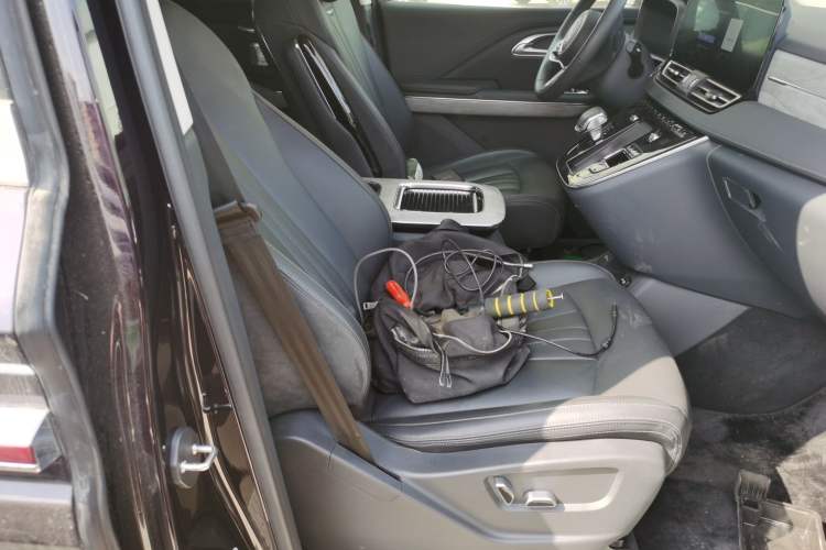 Used Hongqi HQ9 PHEV 2024 2.0T Four-Wheel Drive Business Edition