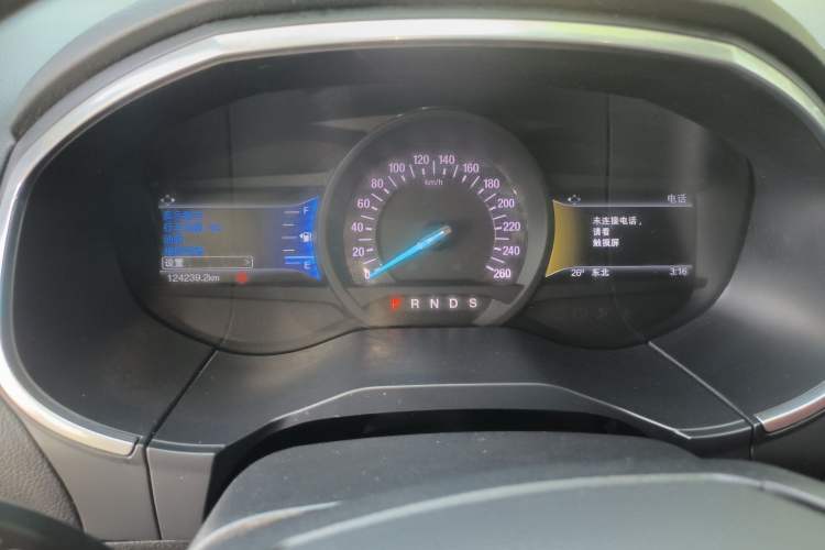 Used Ford Edge 2016 EcoBoost 245 Two-Wheel-Drive Titanium 7-Seater
