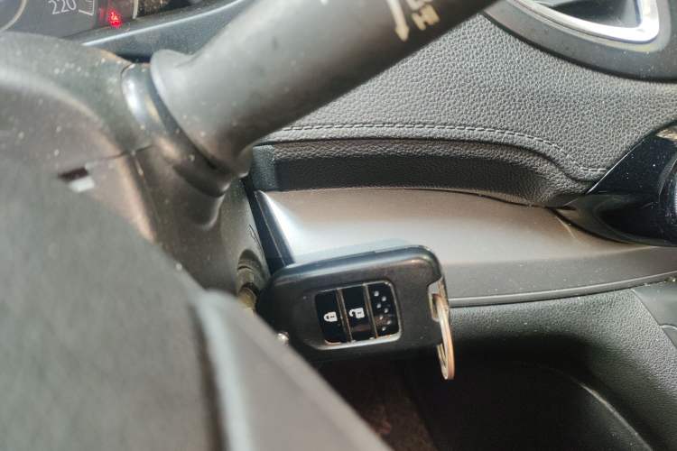 Used Honda CR-V 2016 2.0L two-wheel drive Urban Edition
