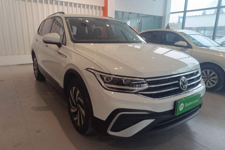 Used Volkswagen Tiguan L 2023 330TSI Automatic Two-Wheel Drive Comfort Edition Exterior 1