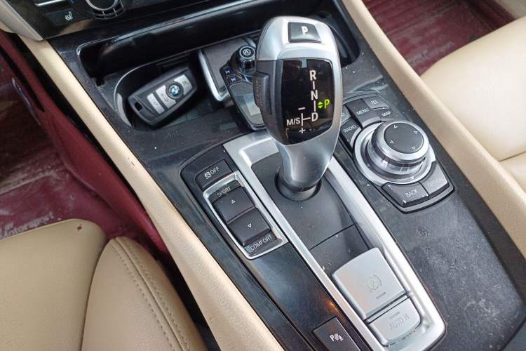 Used BMW 5 Series GT 2013 535i Leading Model