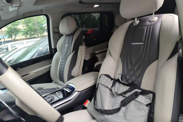 Used SAIC MAXUS G20 2020 2.0T Gasoline Automatic ZhiZun Edition
