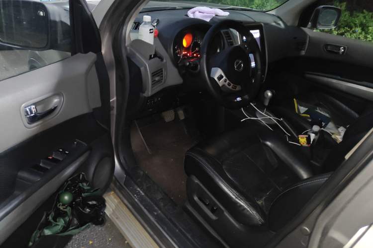 Used Nissan X-Trail 2010 2.5L CVT Luxury Edition 4WD
