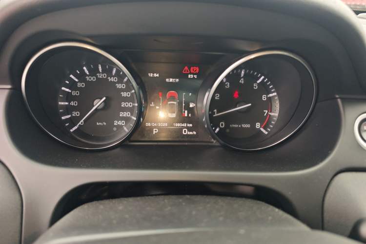 Used Land Rover Discovery Sport 2015 2.0T SE Instrument Cluster