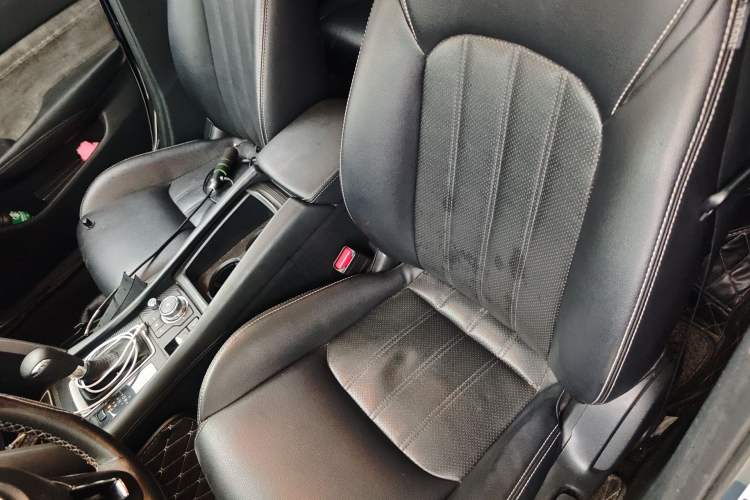 Used Mazda CX-4 2016 2.0L Automatic 2WD Blue Sky Dynamic Edition
