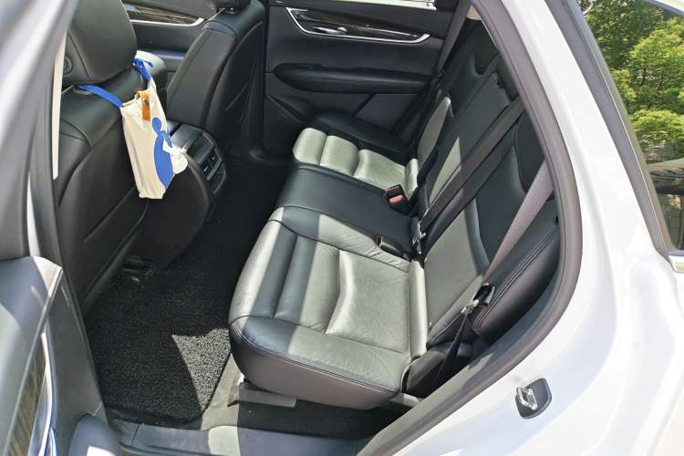 Used Cadillac XT5 2018 25T Luxury Model