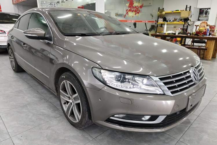 Used Volkswagen FAW-Volkswagen CC 2013 1.8TSI Luxury Model Front Right 45 Deg