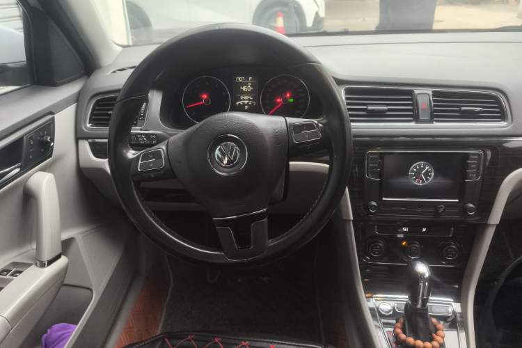 Used Volkswagen Gran Lavida 2013 1.6L Automatic Luxury Model