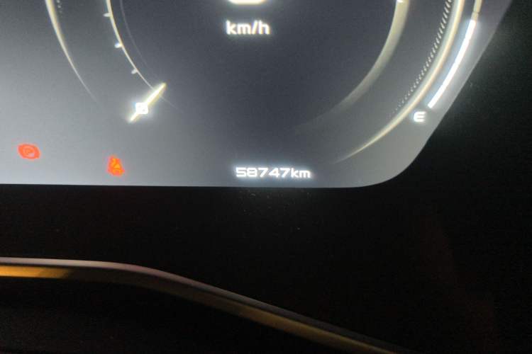 Used Geely Auto Preface 2021 Revised Version 2.0TD Luxury Edition Odometer Close Up