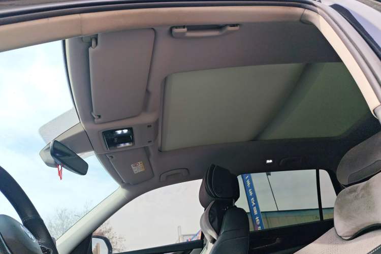 Used Volkswagen Teramont 2022 530 V6 Four-Wheel Drive Prestige Flagship Edition Headliner