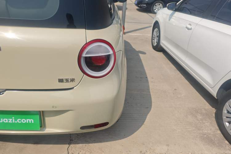 Used CHANGAN NEVO Lumin 2022 210km Sweet Edition Exterior 3