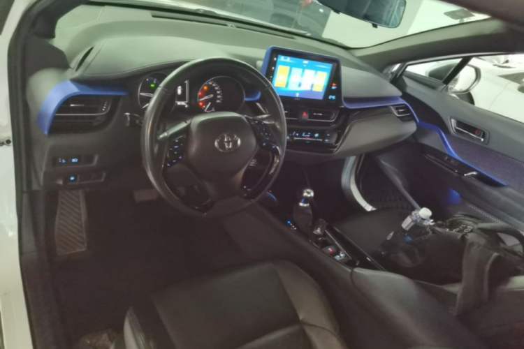 Used Toyota IZOA 2018 2.0L Yichi Edition China V Standard
