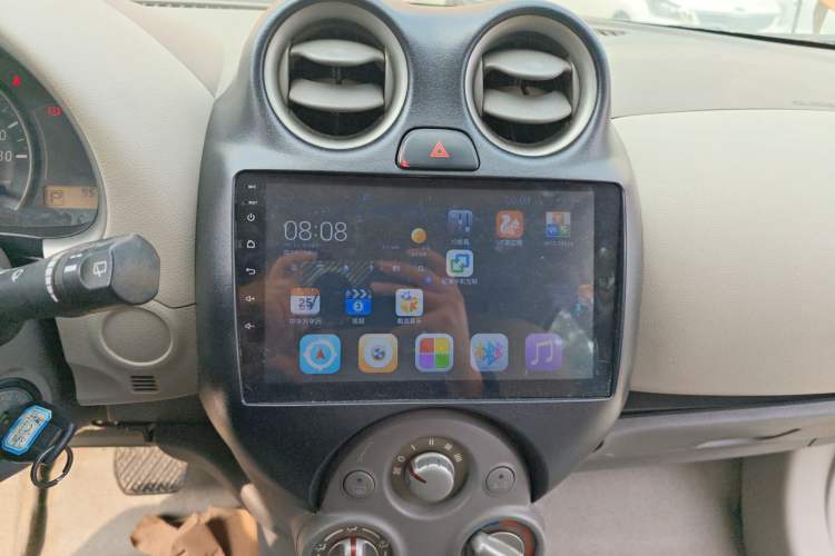 Used Nissan March 2010 1.5L Automatic Easy-Style Version
