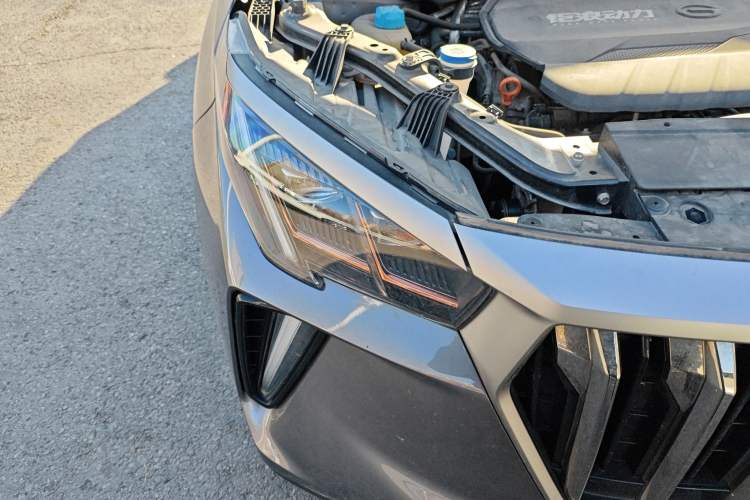 Used GAC Trumpchi GS4 PLUS 2022 390T Automatic Galaxy Edition Right Front Headlight