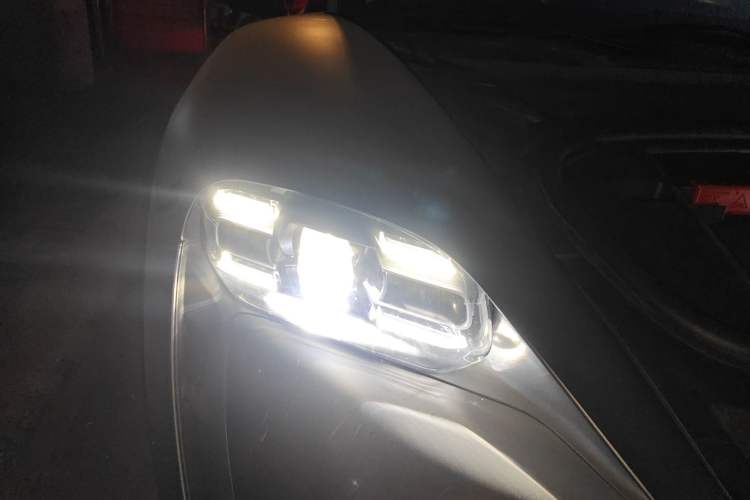 Used Porsche Taycan 2022 Taycan 4S