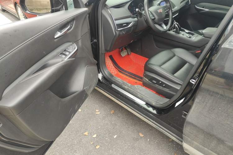 Used Cadillac XT4 2021 28T Two-Wheel Drive Luxury Version Driver Seat