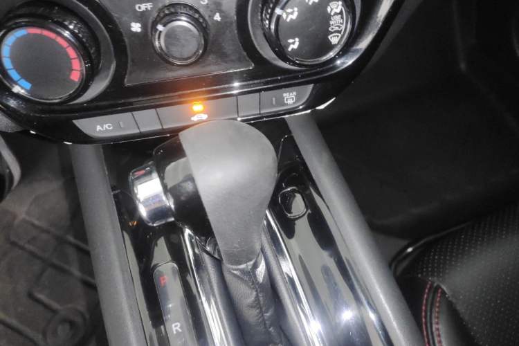 Used Honda Vezel 2017 1.5L CVT 2WD Comfort Model Gear Lever