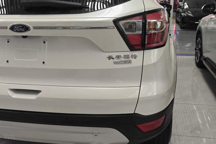 Used Ford Kuga 2017 EcoBoost 180 Two-Wheel-Drive Platinum Edition Right Rear Taillight