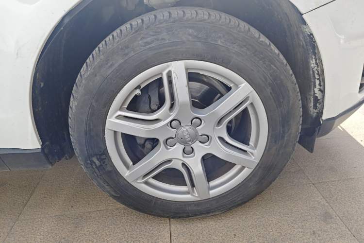 Used Audi Q5 2012 2.0TFSI Technology Model Right Front Wheel Hub