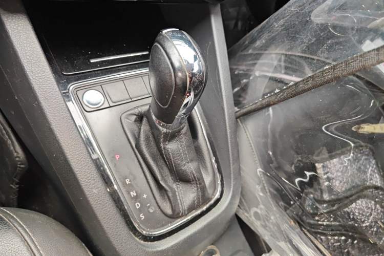 Used Volkswagen Sagitar 2017 1.6L Automatic Comfort Model
