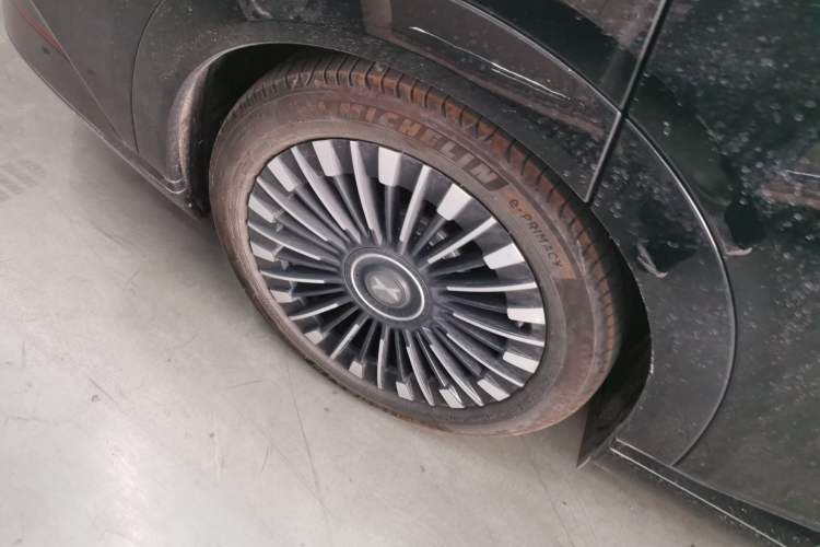 Used XPeng X9 2025 740 Ultra-Long Range Max