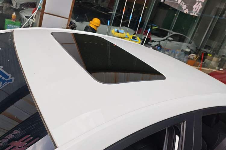 Used Chevrolet Monza 2020 Light Hybrid RS 330T Automatic Comfort Edition Roof