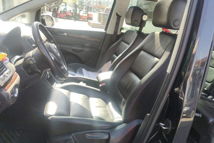 Used Volkswagen Sharan 2014 2.0 TSI Comfort Model