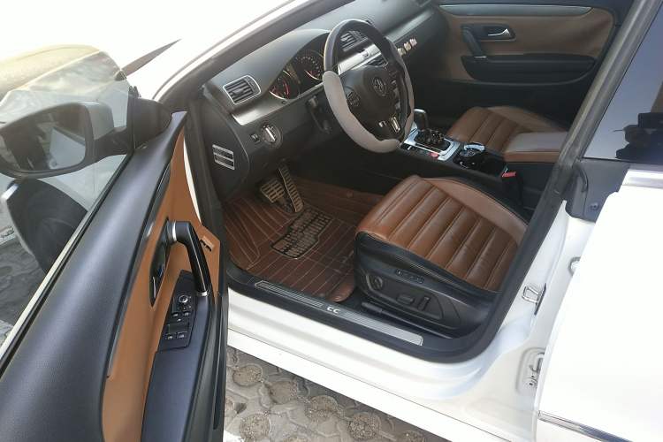 Used Volkswagen FAW-Volkswagen CC 2013 1.8TSI Luxury Model
