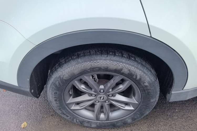 Used Dongfeng Fengon 580 2021 Revised ☆ Star Edition 1.5T Automatic Luxury Version Right Rear Wheel Hub