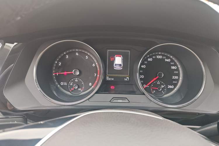 Used Volkswagen Tiguan L 2017 380TSI Automatic All-Wheel-Drive Luxury Edition Instrument Cluster