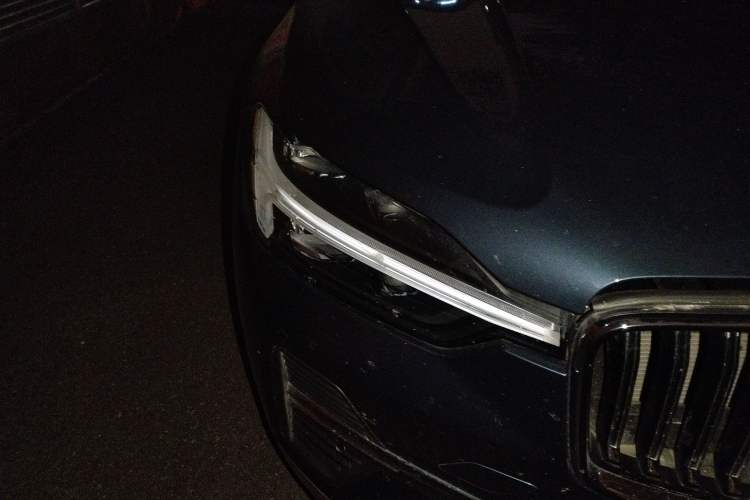 Used Volvo XC60 New Energy 2025 Plug-in Hybrid Long-Range All-Wheel Drive Smart & Luxurious Edition
