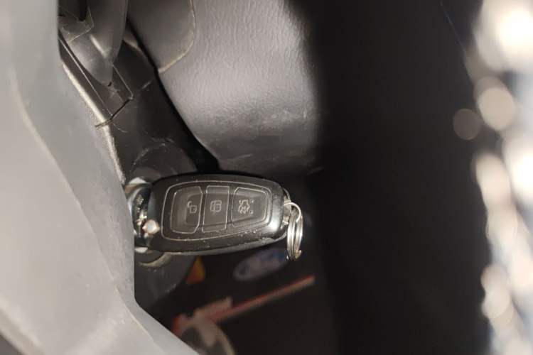 Used Ford Focus 2012 Hatchback 2.0L Automatic Luxury Sport Model